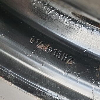 Sada zimních kol Renault 195/65 R15 č. AK32 - 9