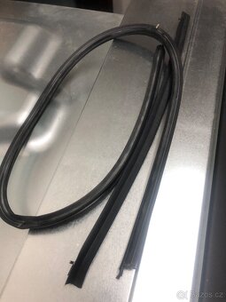 Vystavěna pečící trouba Siguro  BO-L35 - 9