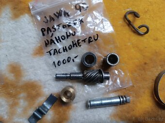 Jawa 90 kryt řetězu,koleno sání,spinacka,náhon tachometru,zn - 9