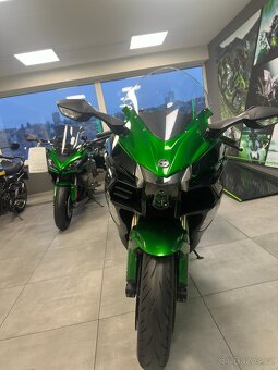 Kawasaki Ninja H2 SX SE - 9