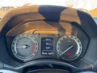 Prodám Octavia 2 RS 2.0 TDI BMN - 9