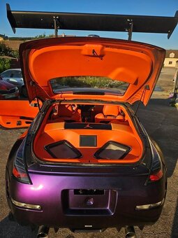 Nissan 350z - 9