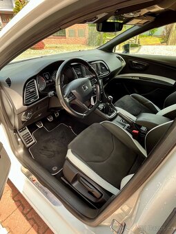 Prodám nebo vyměním Seat Leon Cupra 290 2.0 TSI 213 kw - 9