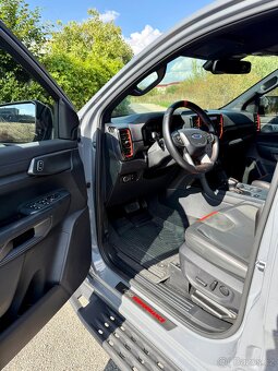 Ford Ranger Raptor 2024 3.0 V6 15tis. Km 1. Majitel ČR - 9