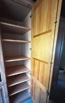 Masivní ložnice, kartáčovaná pinie (504) - 9