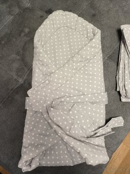 Věci po dětech - houpátko, koš atd. - 9