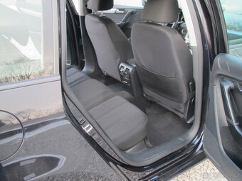 Volkswagen Passat B7 2.0 TDI - 9