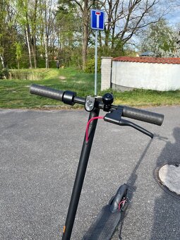 Elektrická koloběžka Xiaomi mi scooter Pro 2 - 9