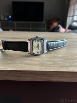 Mechanické hodinky Raketa TV - 9