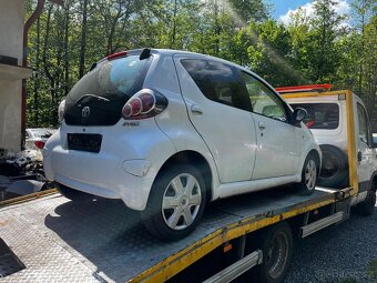 NÁHRADNÍ DÍLY - Toyota Aygo - 9