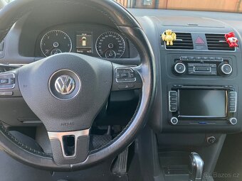 Volkswagen Touran - 9