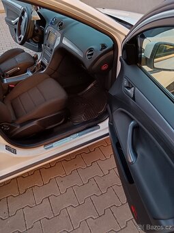 Ford Mondeo MK4 2.0 TDCi, top stav - 9
