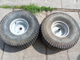 Kolo zahradní traktor - 9