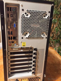 Počítač pro běžné domácí použití - 9