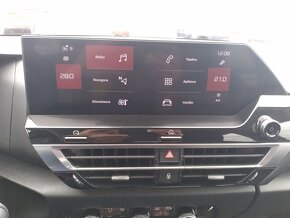 CITROEN C4 1.2 PureTech FEEL 1.MAJITEL,ČR,SERVISKA - 9