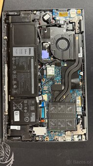 DELL INSPIRON 5515 - AMD RYZEN 5700U - 9