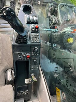 Kolový bagr Volvo EW160E s rotátorem - 9