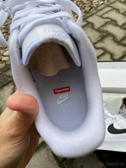 Nike Air Force Supreme Bílá Černá + samolepka zdarma, 44.5 - 9