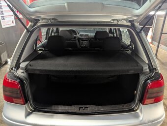 VW Golf 1,6 74kw - 9