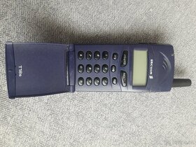 Ericsson T18s tlačítkový mobilní telefon - 9