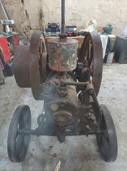 Stabilní motor lorenz - 9