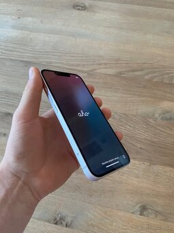 Apple iPhone 13 128 gb-baterie 93% - 9