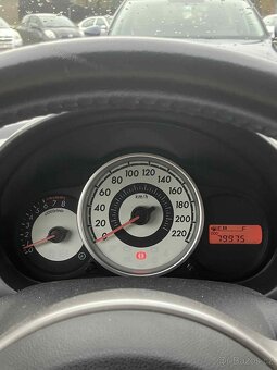 Mazda 2 1,4 63kw r.v.2009 původ ČR - 9