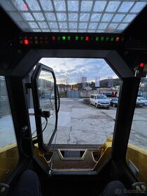 Golem UNC smykem řízení nakladač - 9