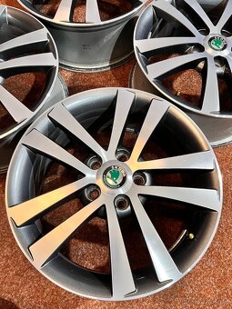 5x112 R17 Škoda Yeti / Octavia Original alu disky - 9