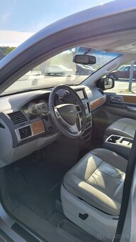 Prodám Chrysler Grand Voyager 3,8 benzín - 9