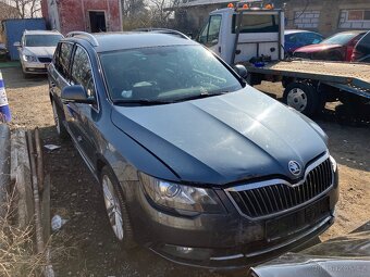 ŠKODA SUPERB II COMBI 2.0TDI 103KW DSG-2014 ELEGANCE - 9