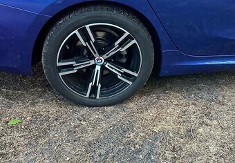 BMW Seria 3 320d xDrive - 9