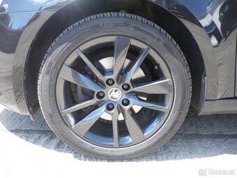 Škoda Octavia 2.0 TDI 110 kW - 9