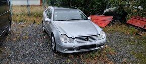 Mercedes benz - 9