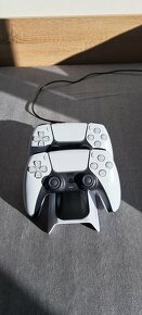 Playstation 5 s mechanikou + 2 ovladače + 4 hry + nabíječka - 9