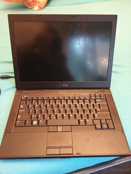 Dell latitude E6410,HP Pavilon dv6 - 9