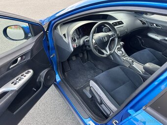 Honda Civic 1.4 - 9