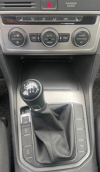 VW Golf Sportsvan - 9