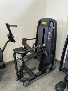 Technogym Selection 2 -17 strojů- krásný stav - 9