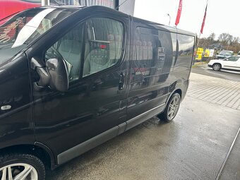 Opel Vivaro 2.0 nafta , 84 kw , 8/2007 - 9