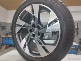 Alu kola Audi Q8 E-Tron r20 4KE601025T - 9