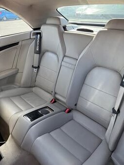 Mercedes Bennz E220CDI kabriolet blueefficiency - 9