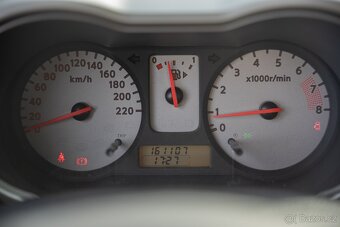 Nissan Note 1.6. 2008 - 9