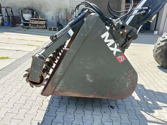 2016 Nakládací lžíce s frézou MX pro Manitou - 9