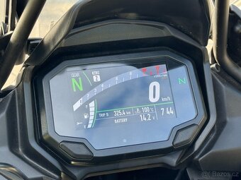 Kawasaki Versys 650 r.2023, naj 15k, bohatá výbava, servis - 9