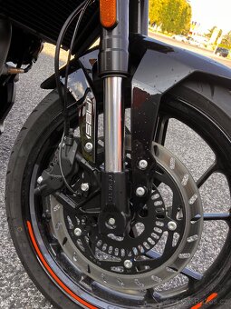 CF moto 300 NK - 9