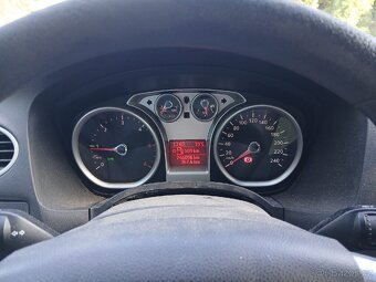 Ford Focus - 9