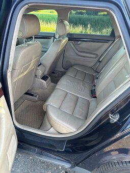 Audi a4 b6 avant - 9