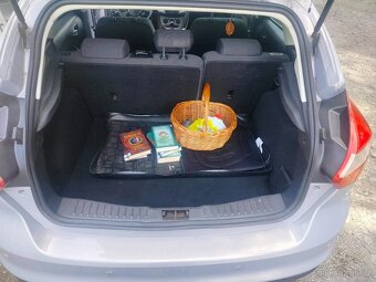 Ford Focus 1.6 benzín 77kw - 9