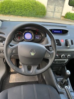 Renault Fluence 2016 1.6 84 kW - 9